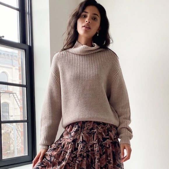 Aritzia Sweaters - Aritzia Wilfred Montpellier XS Beige Merino Wool Slouchy Turtleneck Sweater